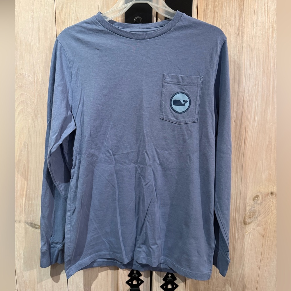 Vineyard Vines Long Sleeve Tee size Large in boys